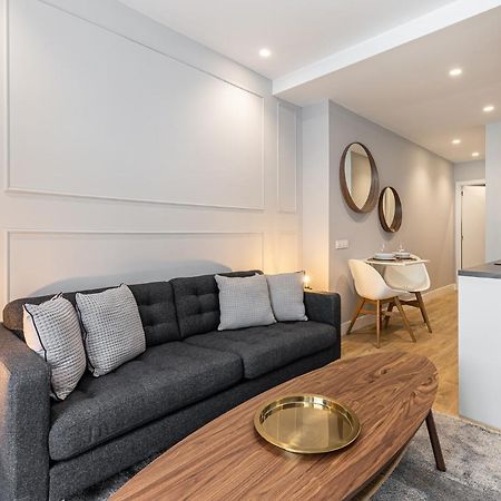 Waou Essence II Anton Martin Apartment มาดริด ภายนอก รูปภาพ