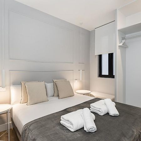 Waou Essence II Anton Martin Apartment มาดริด ภายนอก รูปภาพ