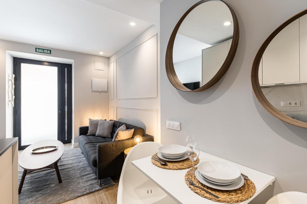 Waou Essence II Anton Martin Apartment มาดริด ภายนอก รูปภาพ
